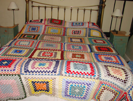 crocheted-blankets10-e7